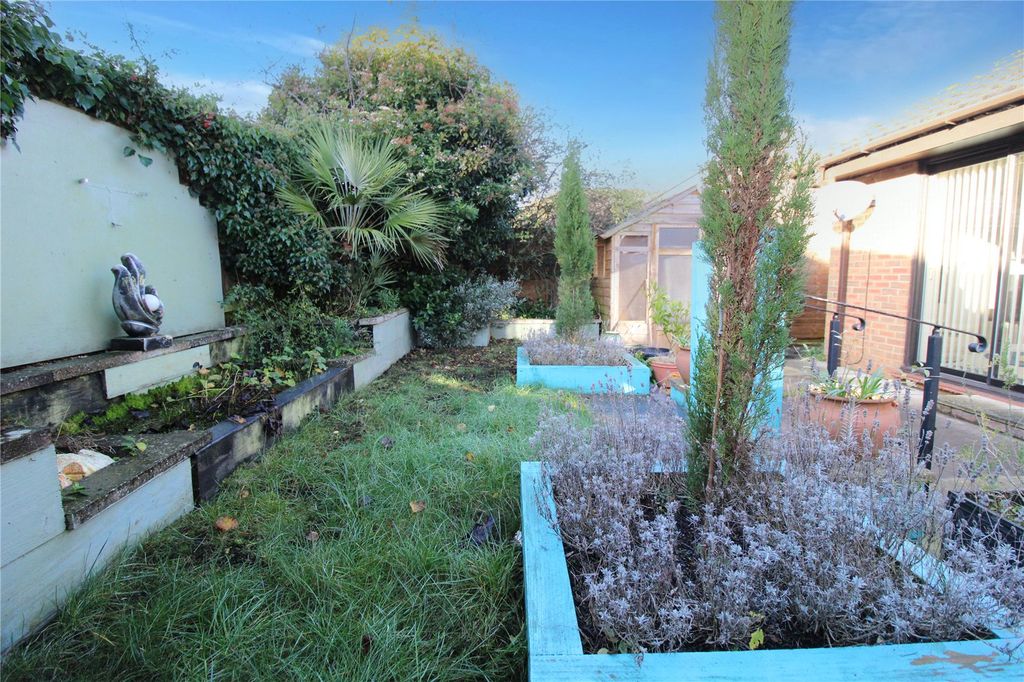 Property photo 3 of 17 Picture No. 15