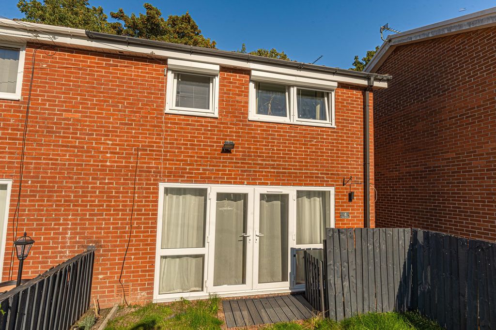 Property photo 1 of 42