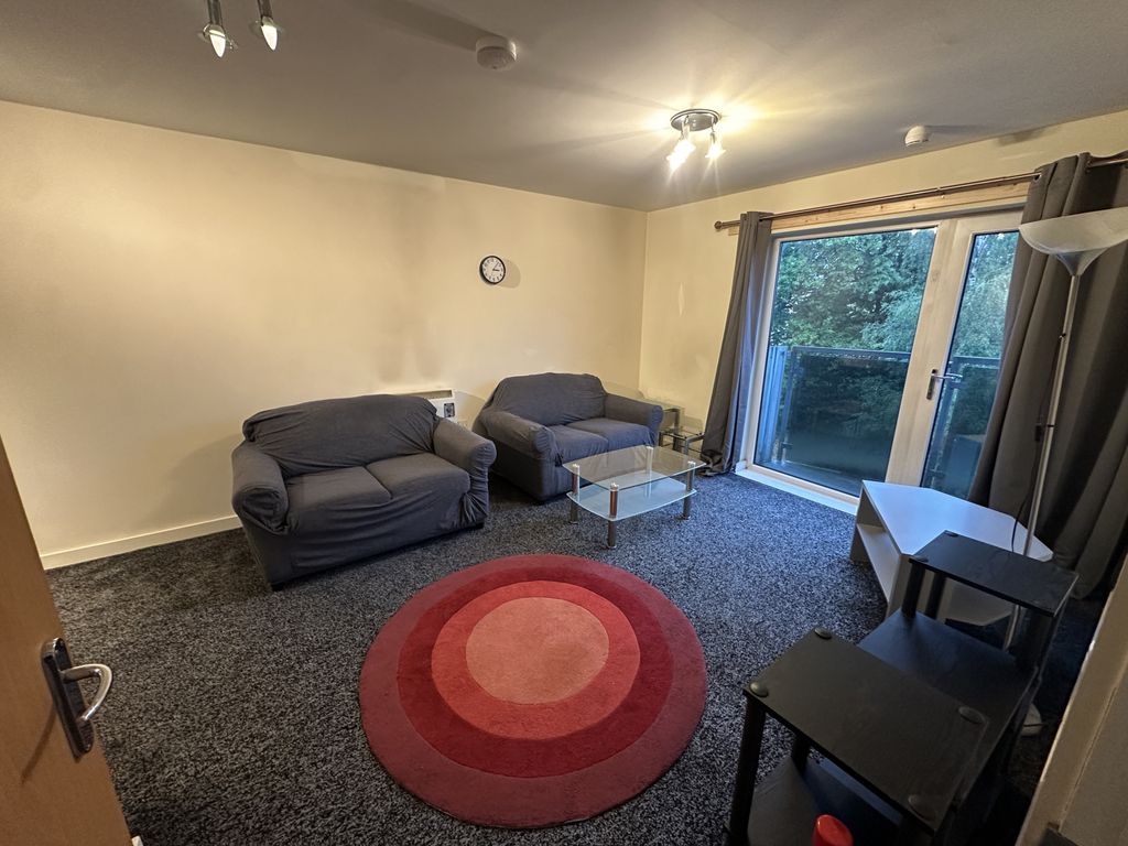 Property photo 3 of 8 22 Bish 2