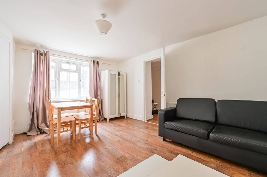 Property photo 2 of 12