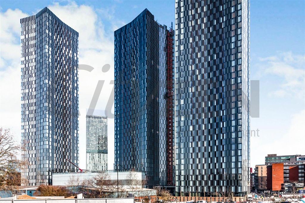Property photo 1 of 17 Deansgate Square