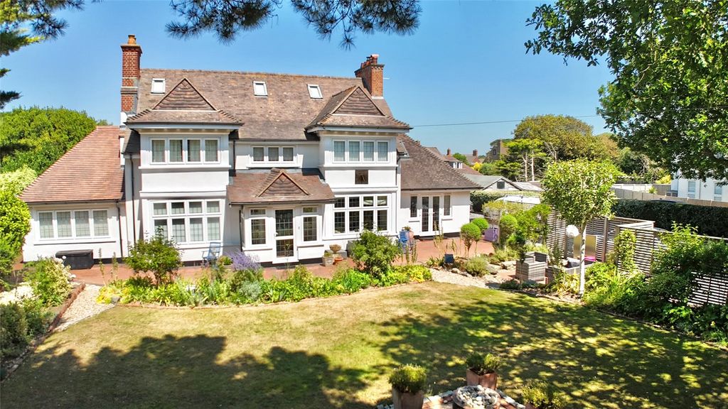 Property photo 1 of 41 Picture No. 62