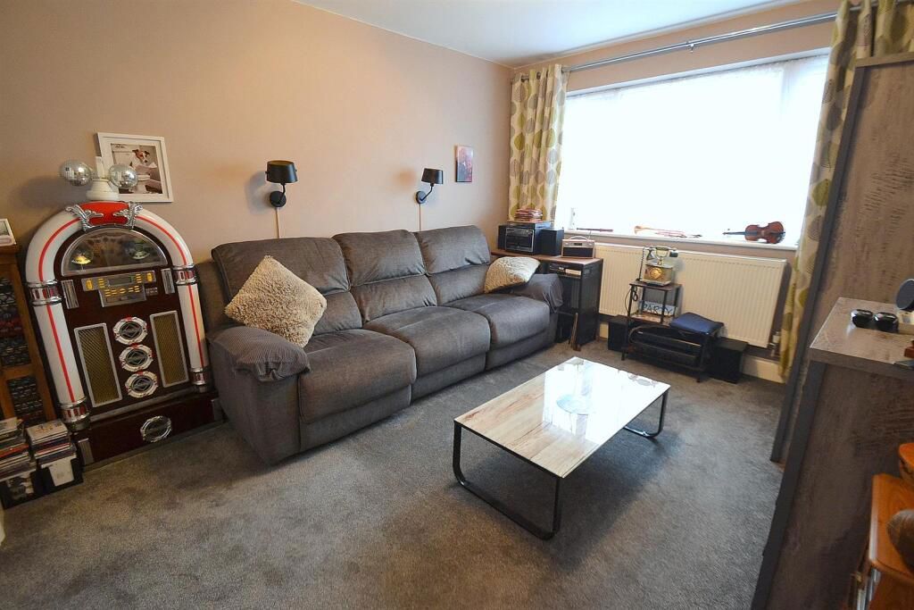 Property photo 2 of 16