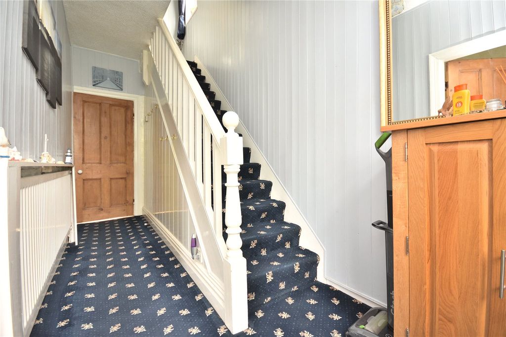 Property photo 2 of 24 Picture No. 12