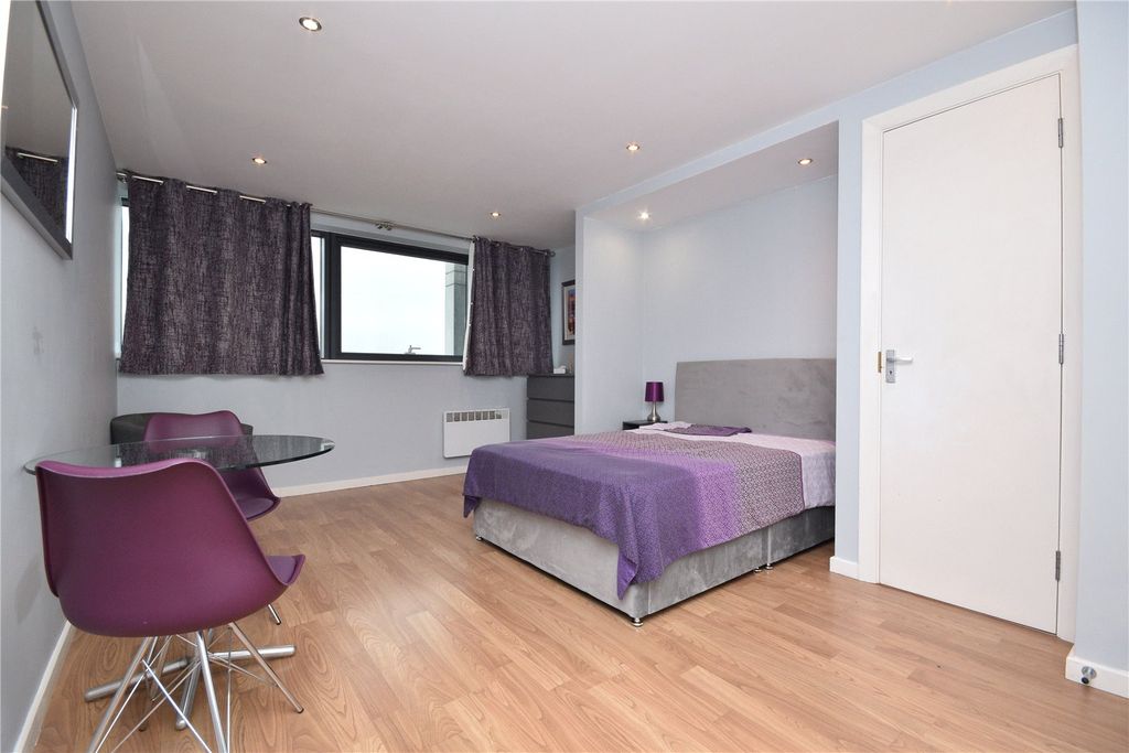 Property photo 2 of 6 Picture No. 03