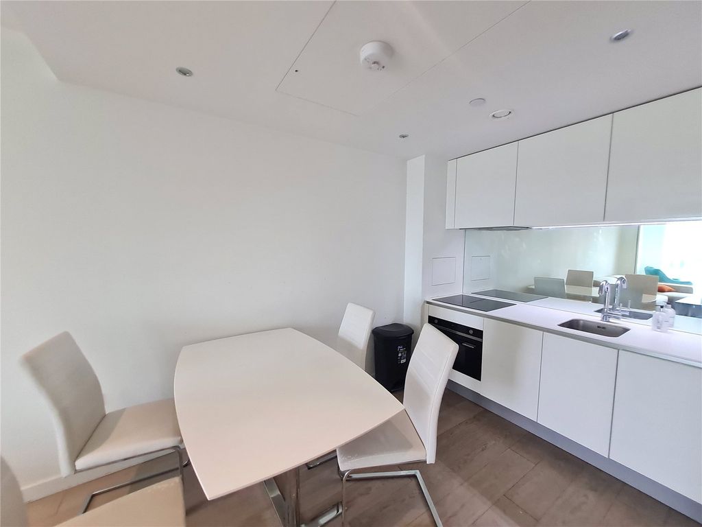 Property photo 2 of 12 Picture No. 05