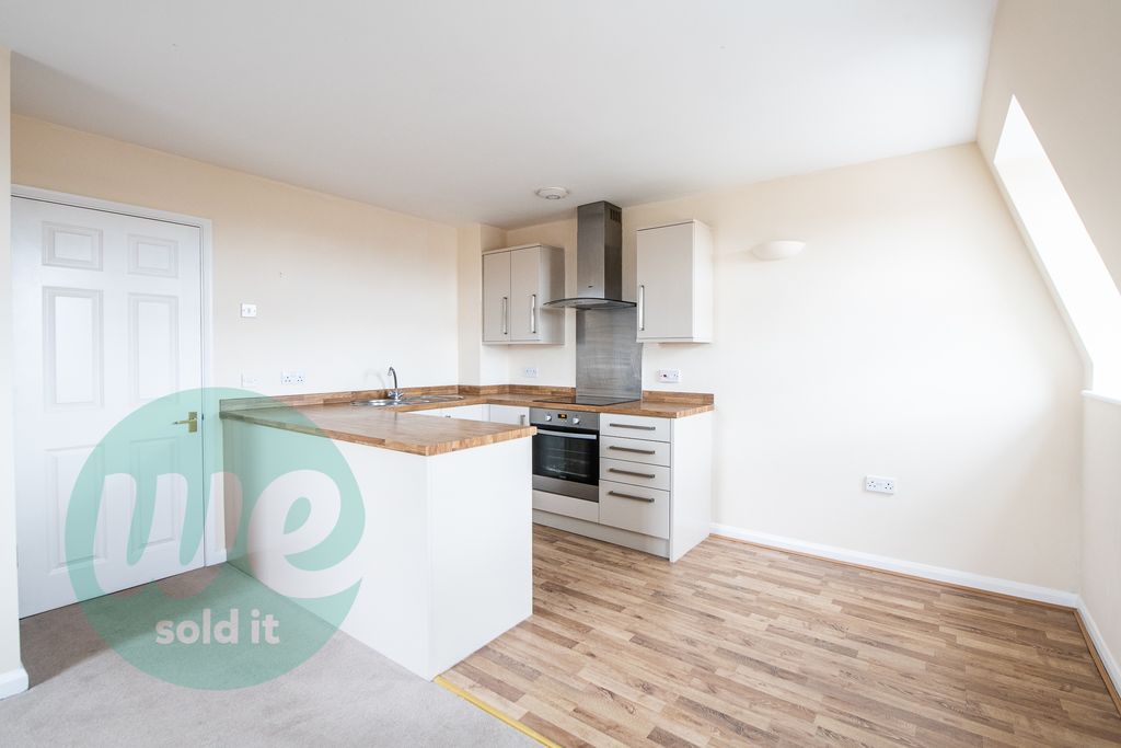 Property photo 2 of 12 Estate Agents Aylesbury-1