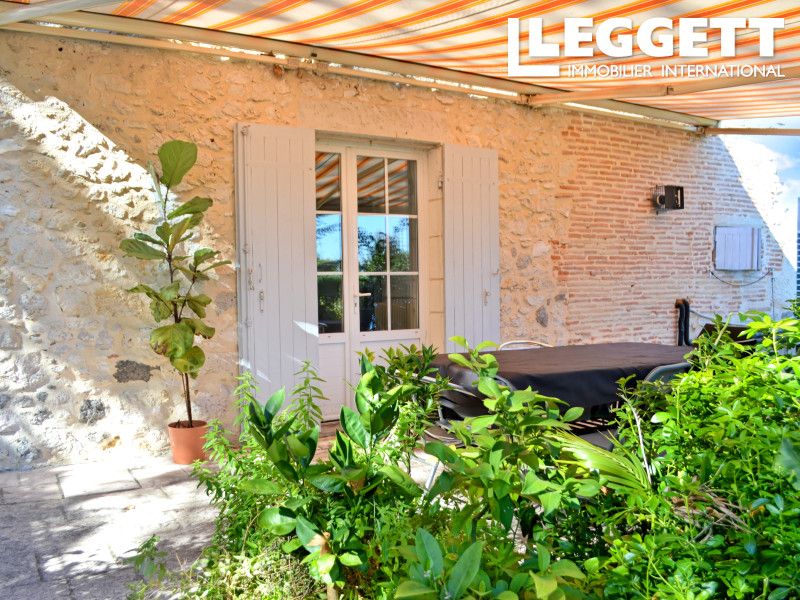 Property photo 2 of 10