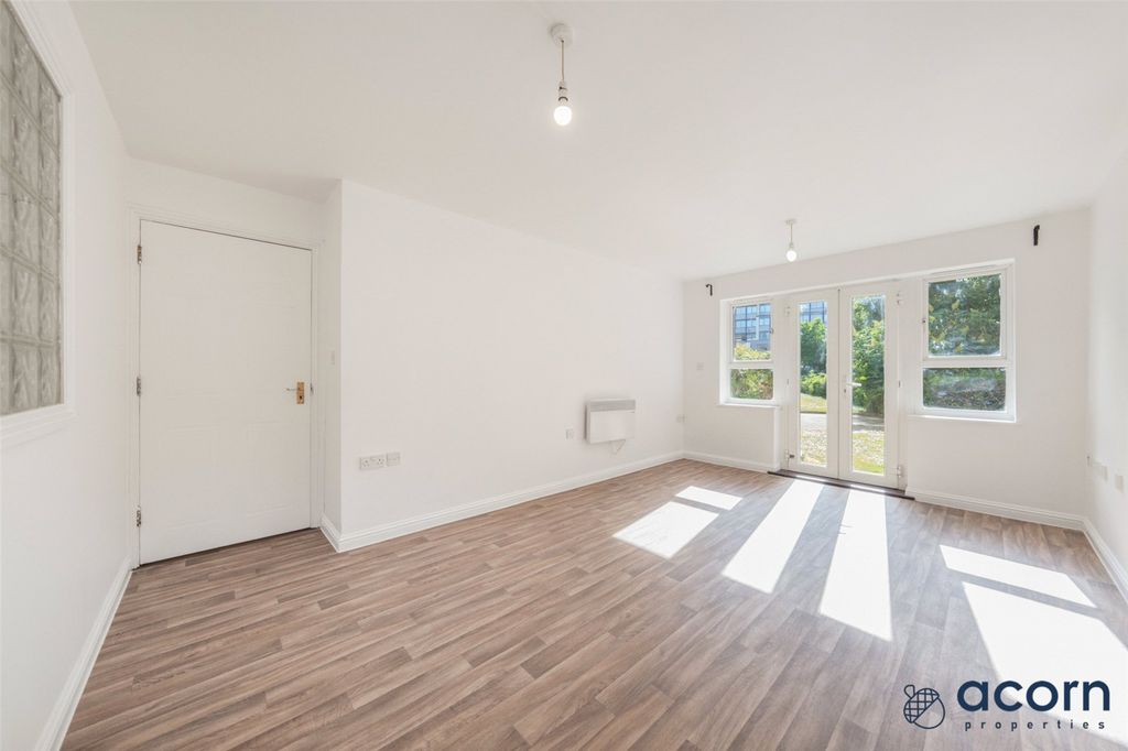 Property photo 3 of 15 Picture No. 04