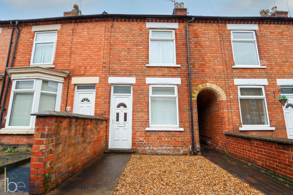 Property photo 1 of 9 Front