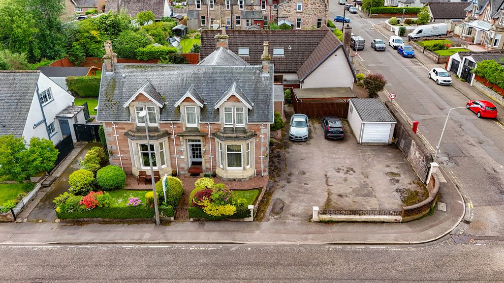Property photo 1 of 50