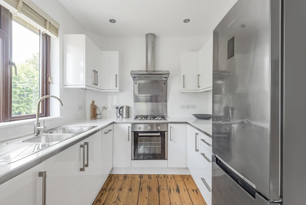 Property photo 2 of 11 621040 (5)