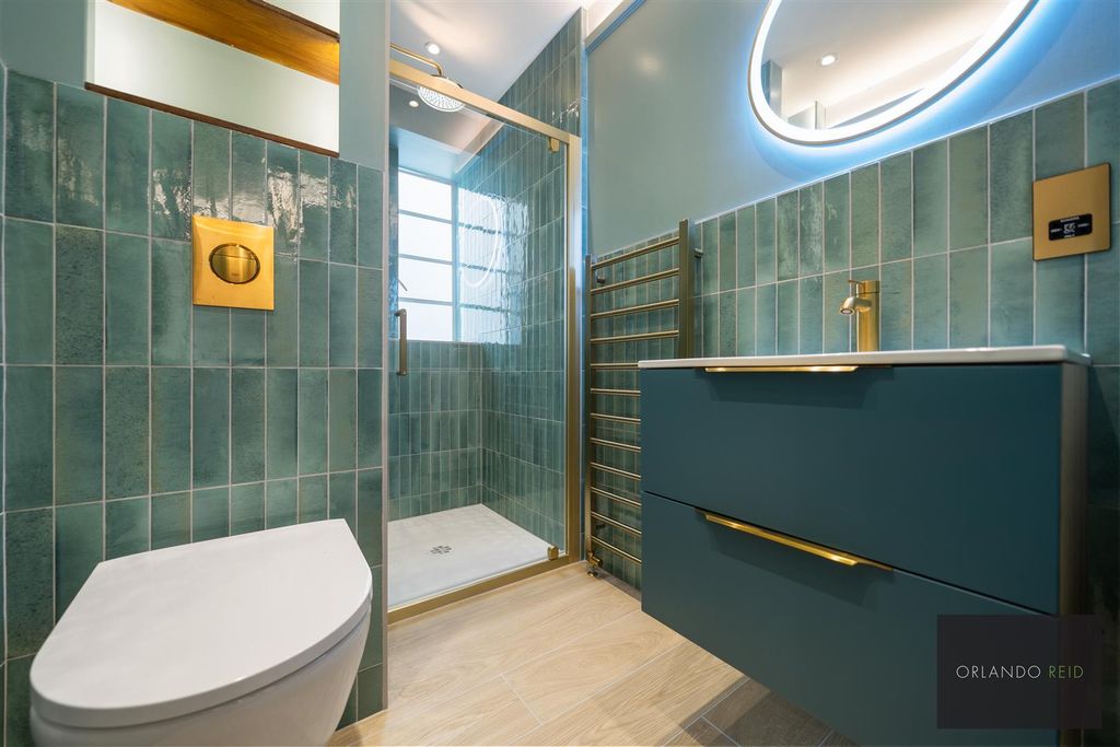 Property photo 2 of 12 Flat E18, Sloane Avenue Mansions Sw3 3Jp-6.Jpg