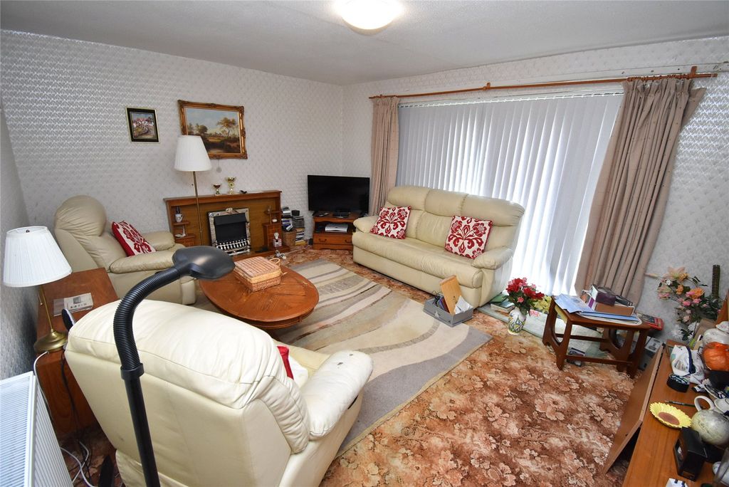 Property photo 2 of 14 Picture No. 10