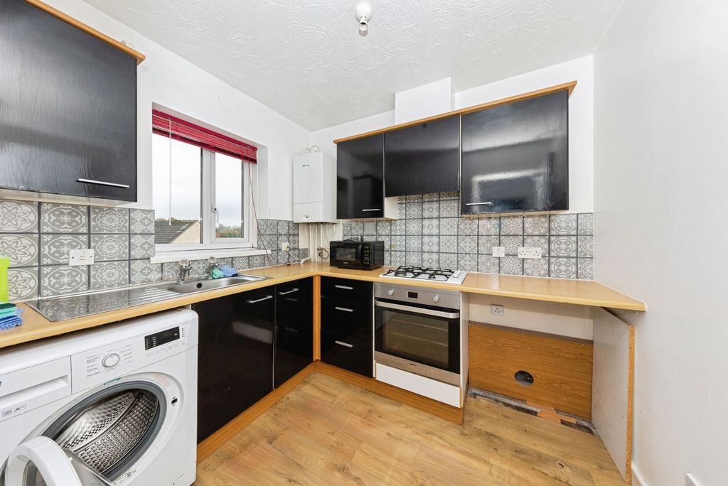 Property photo 2 of 14 Photo