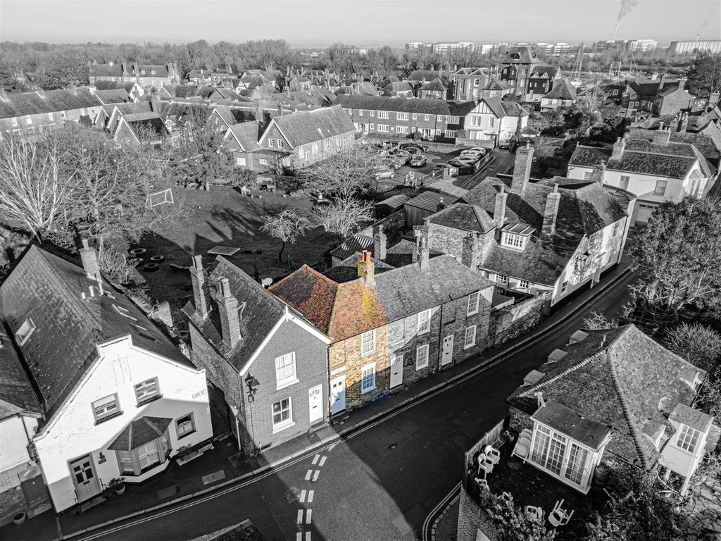 Property photo 1 of 20 L J Imaging-29.Jpg