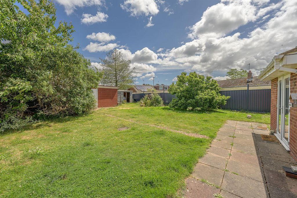 Property photo 3 of 23