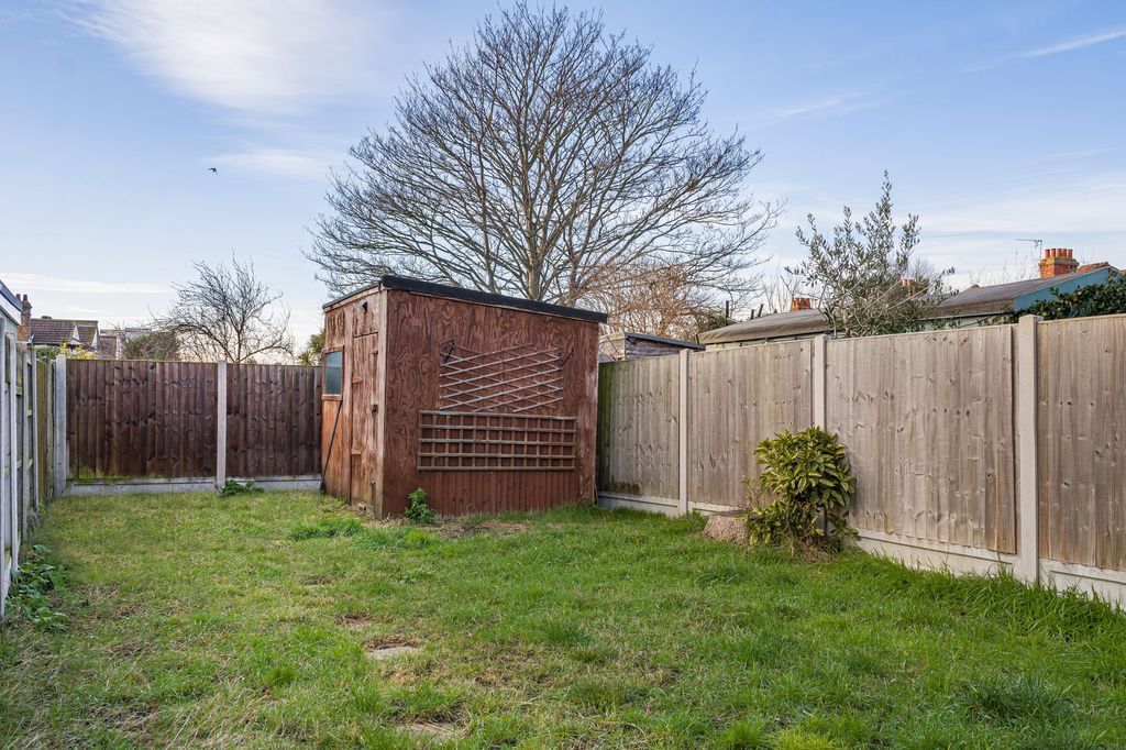 Property photo 2 of 13