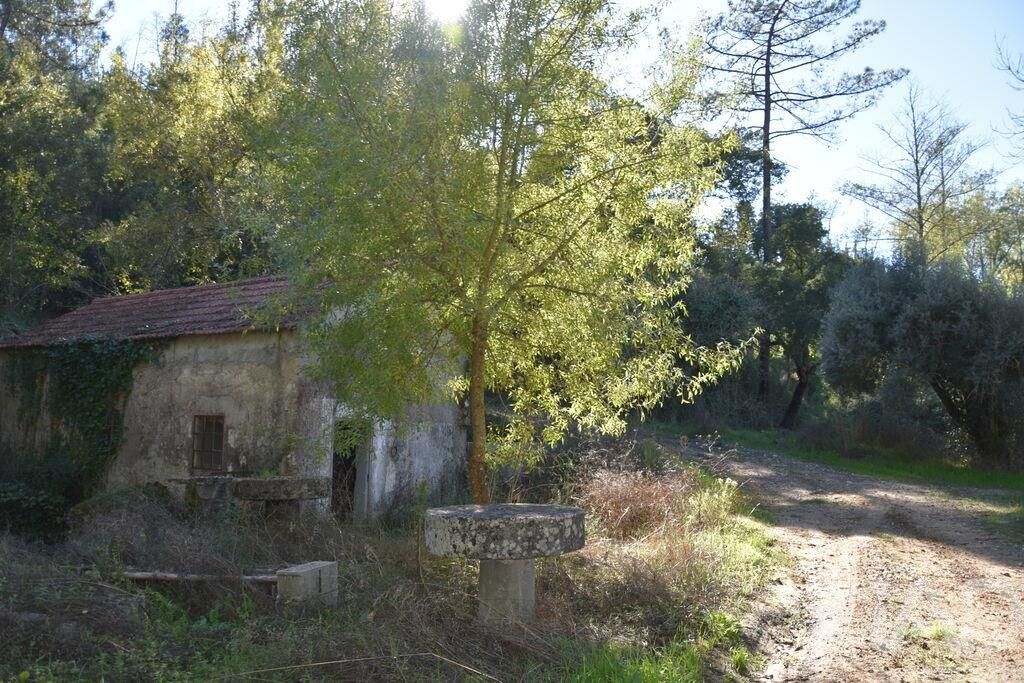 Property photo 2 of 28