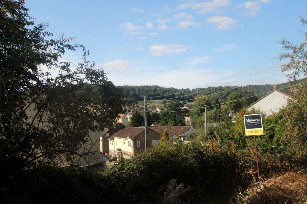 Property photo 2 of 12