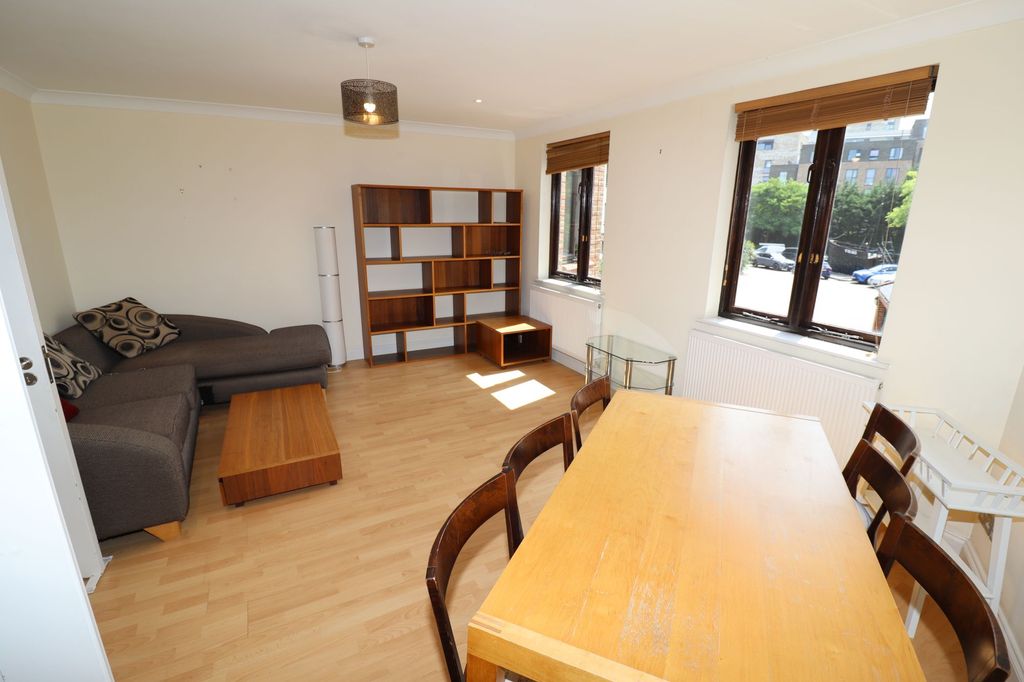 Property photo 2 of 5