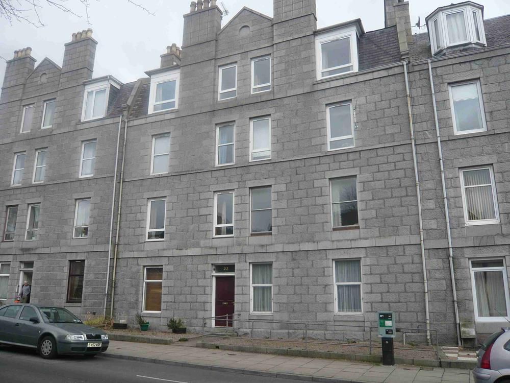 Property photo 3 of 11 External