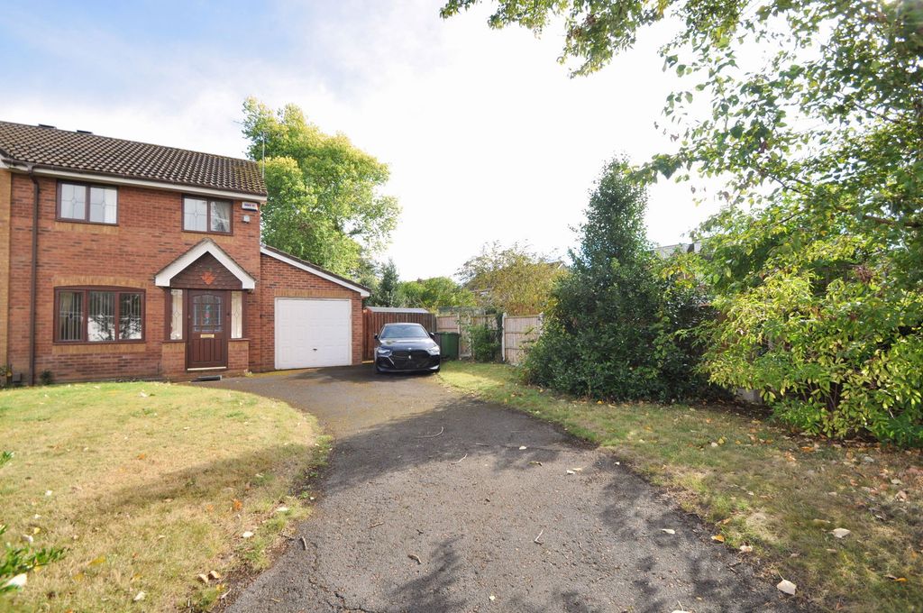 Property photo 1 of 39