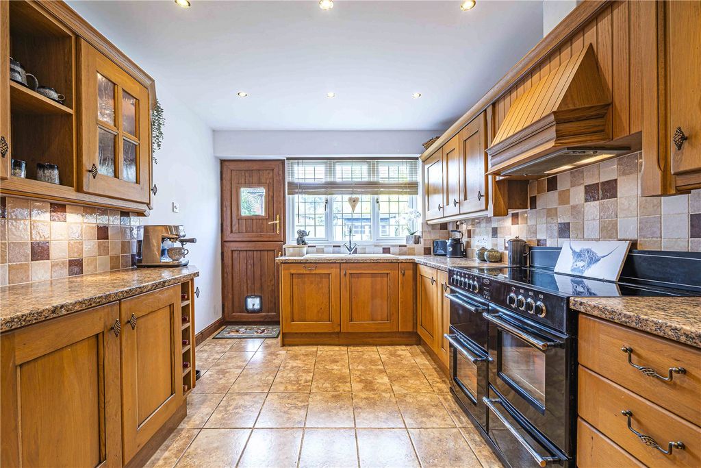 Property photo 3 of 20 Picture No. 36