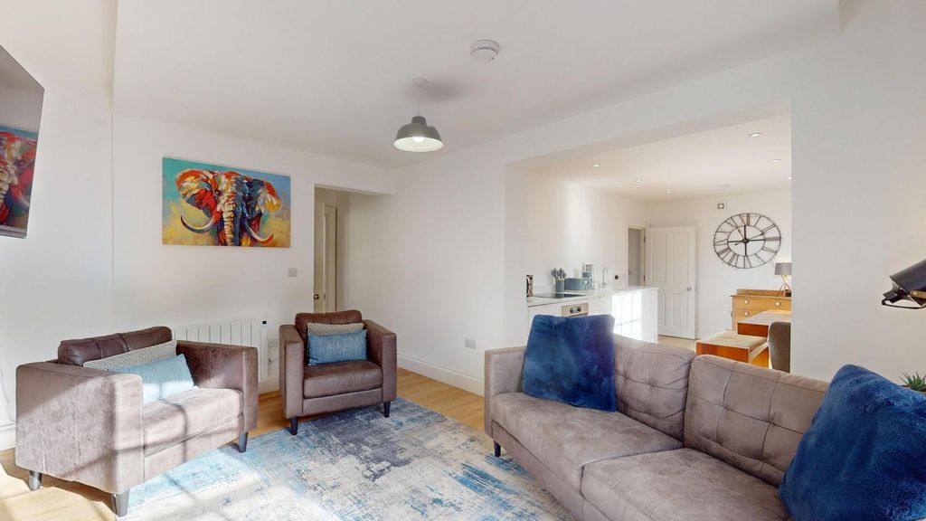 Additional image 5 of 2 bed flat for saleBoroughgate, Otley LS21