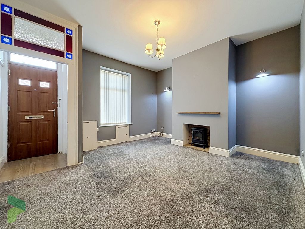 Property photo 2 of 17 Living Room