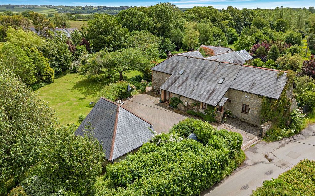 Property photo 2 of 31 Aerial