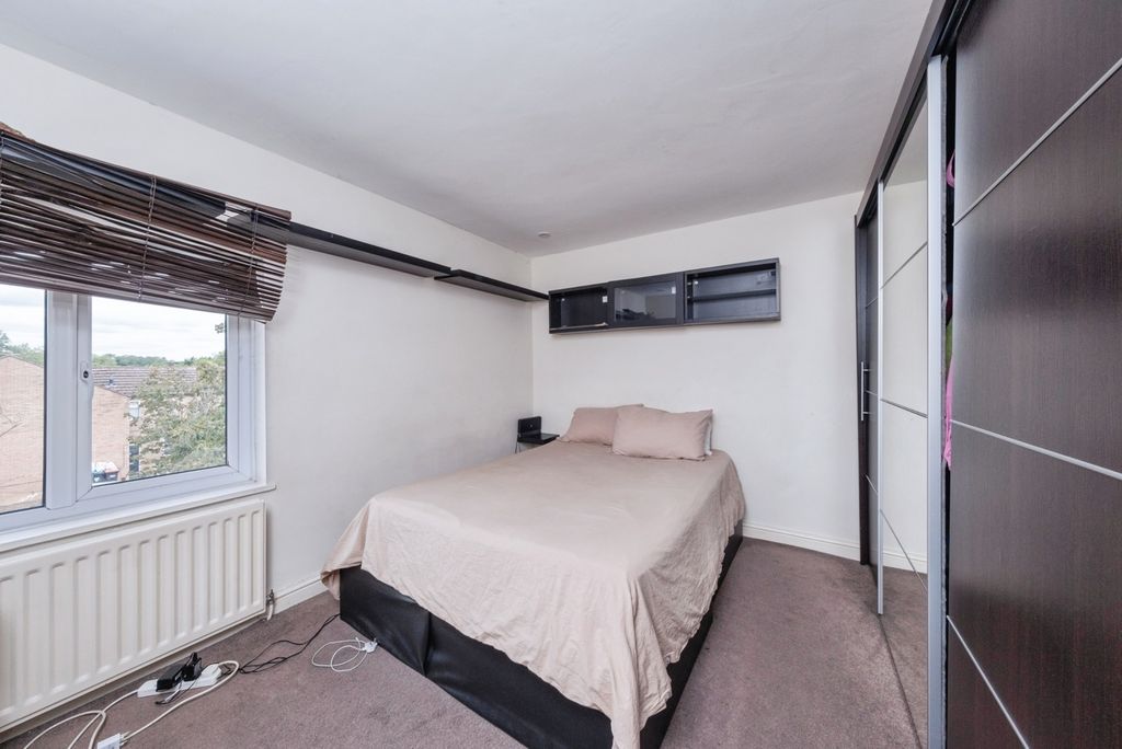 Property photo 3 of 17 Pbox-Img.Jpg