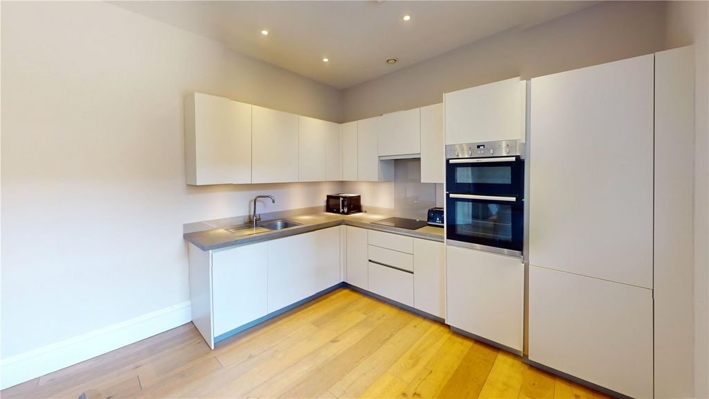 Property photo 3 of 9 Picture No. 05