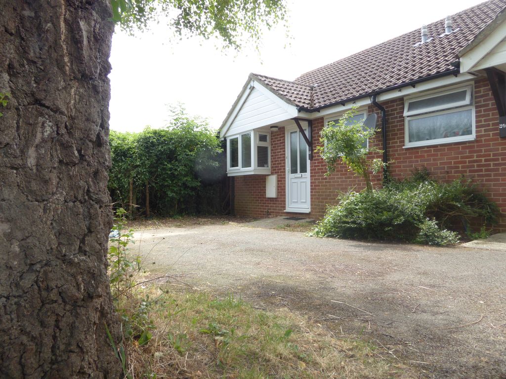 Property photo 1 of 6 Front