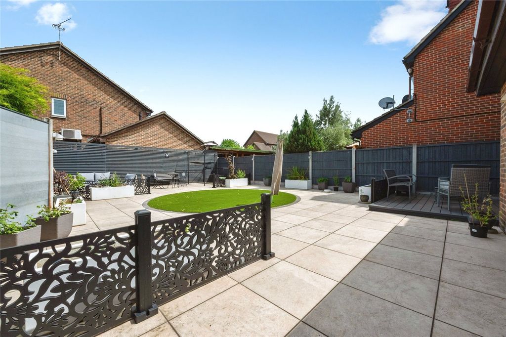Property photo 3 of 19 Picture No. 22