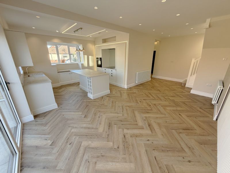 Property photo 2 of 38 Open Plan Family Dining Area