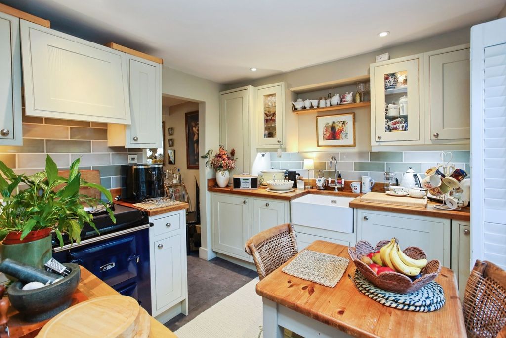 Property photo 2 of 11 Pbox-Img.Jpg