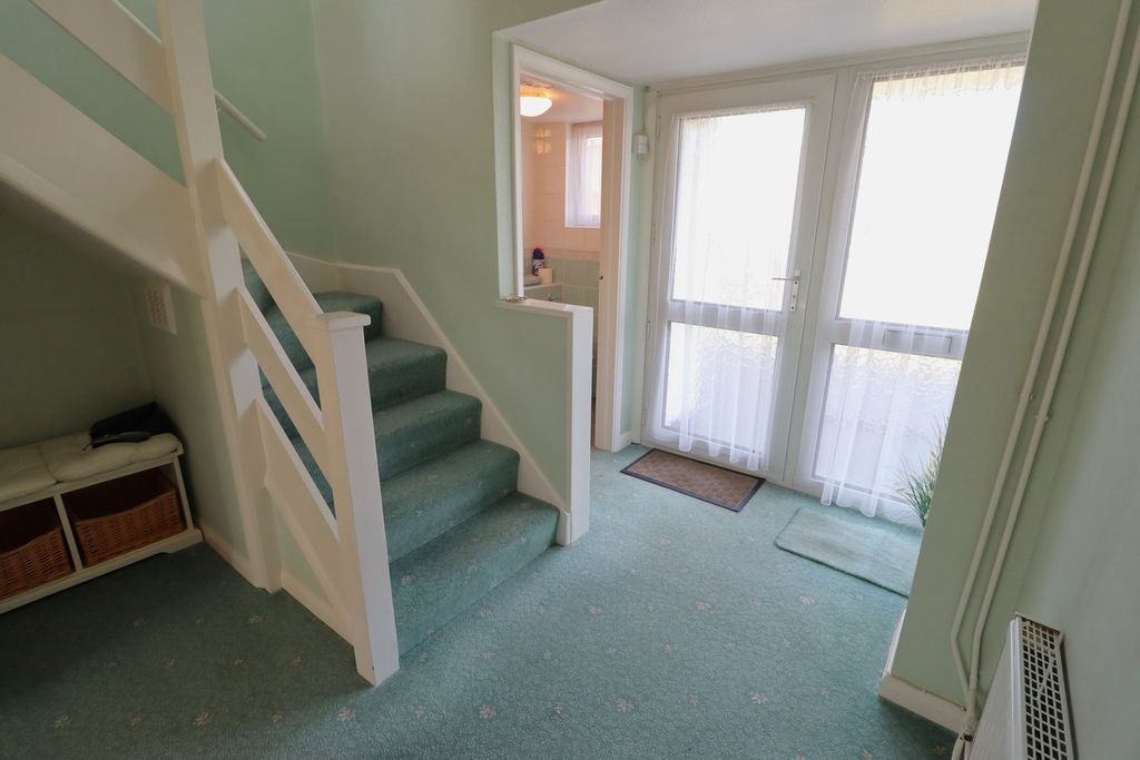 Property photo 3 of 16