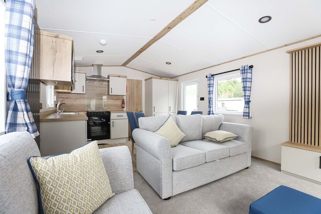 Property photo 2 of 12 Open Plan Living