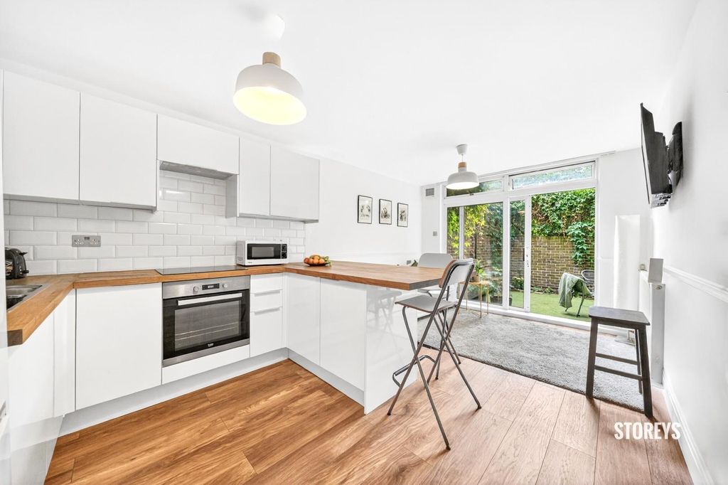 Property photo 1 of 44