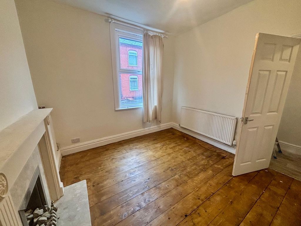 Property photo 3 of 15 Bathroom