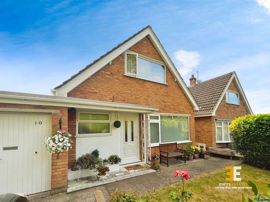 Property photo 1 of 35
