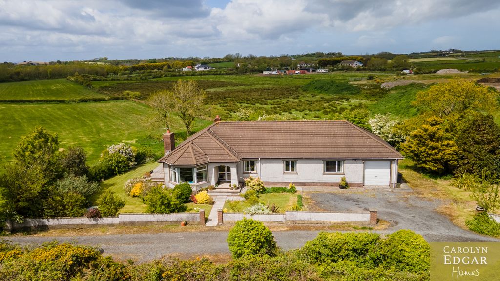 Property photo 1 of 39 006