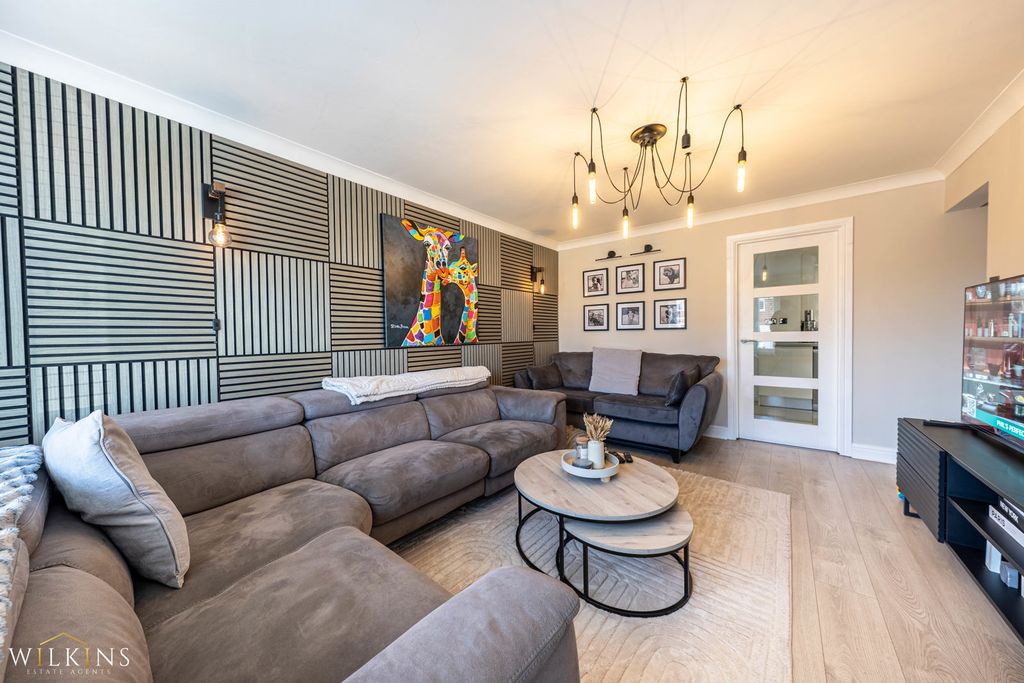 Property photo 2 of 29 Photograph