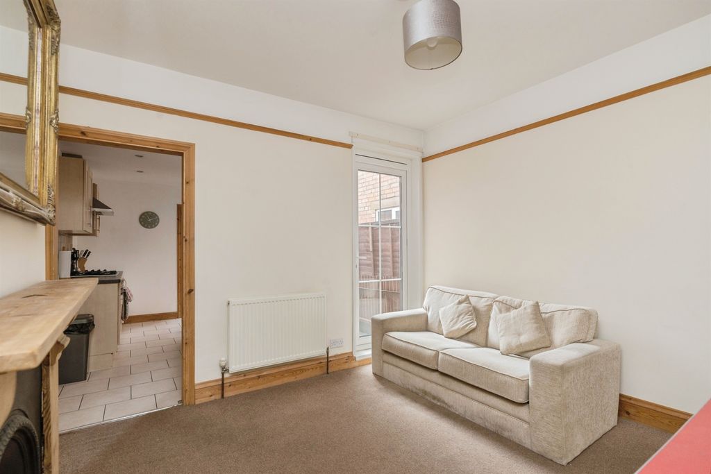 Property photo 3 of 17