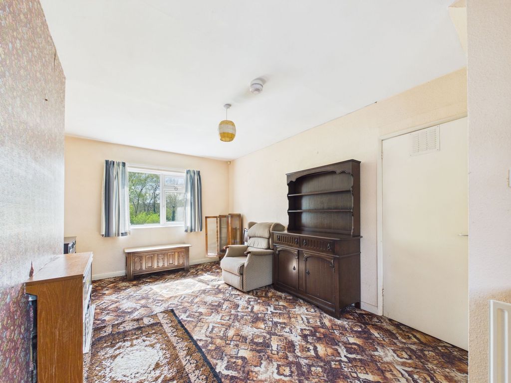 Property photo 3 of 13 Living Room