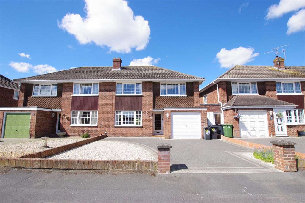 Property photo 1 of 15