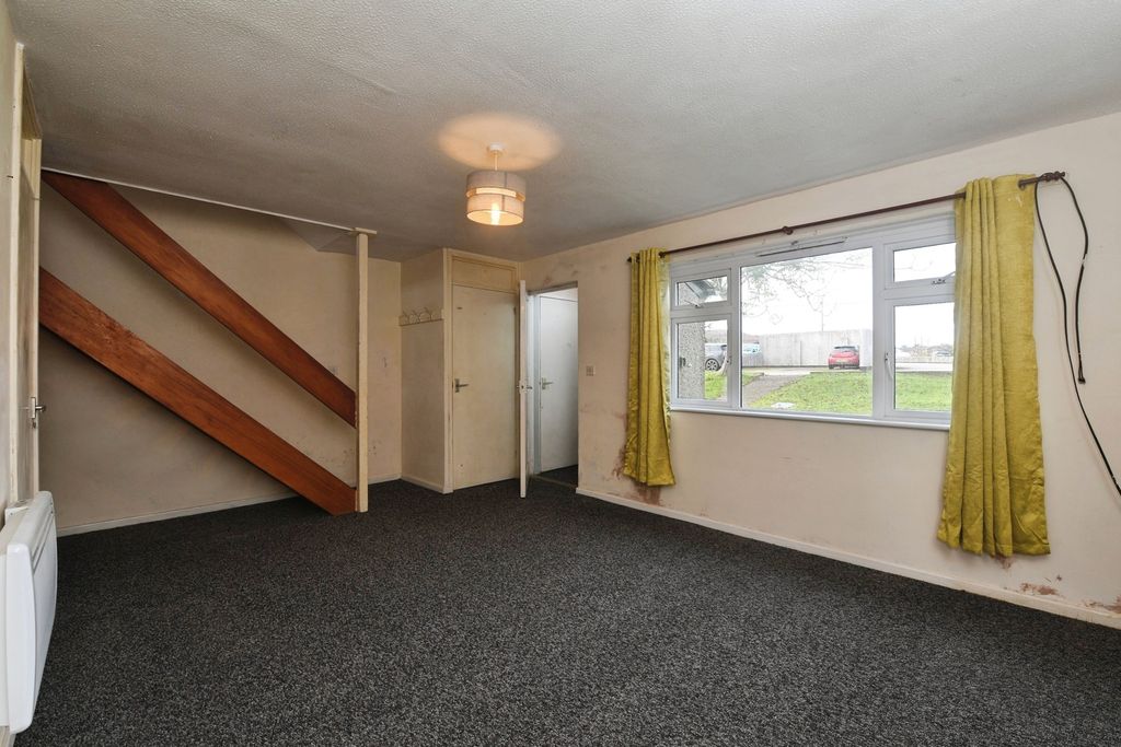 Property photo 2 of 13 Photo