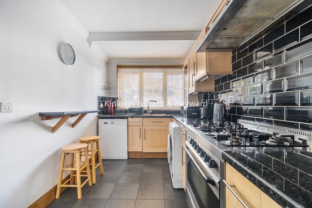 Property photo 2 of 18 Picture No. 02