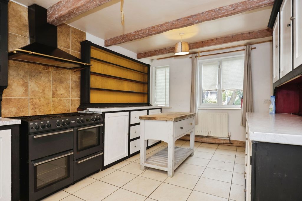 Property photo 3 of 17 Photo